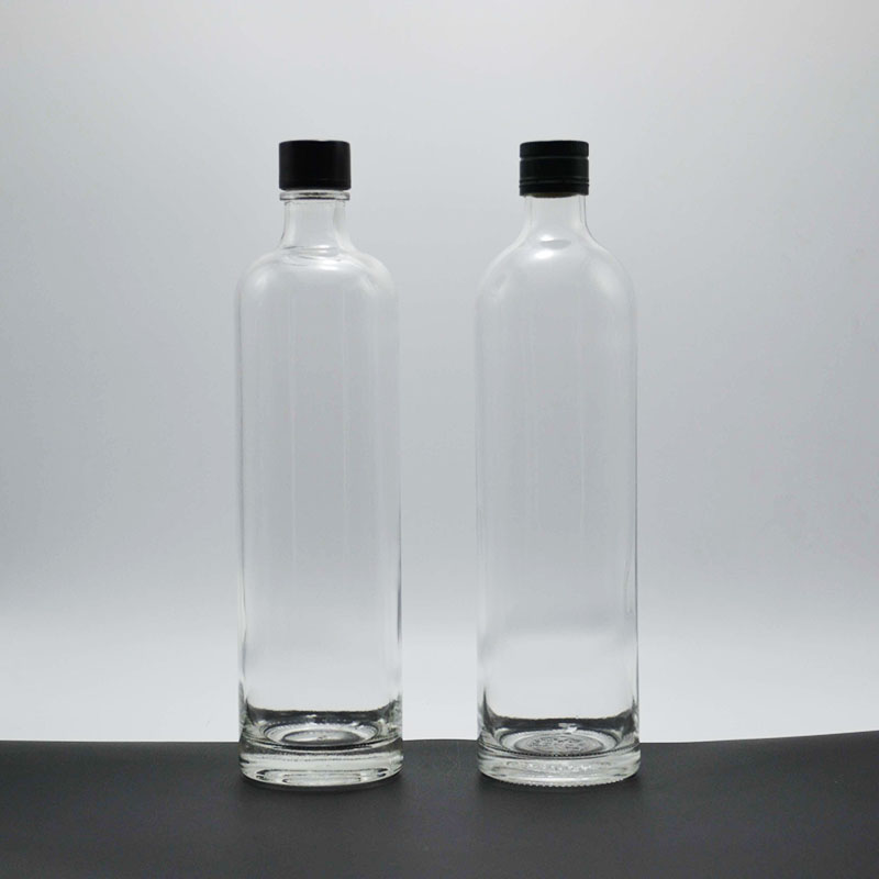 Hot Customized design brandy liquor bottles 500ml 700ml 750ml screw cap glass water bottles empty vodka whisky glass bottles