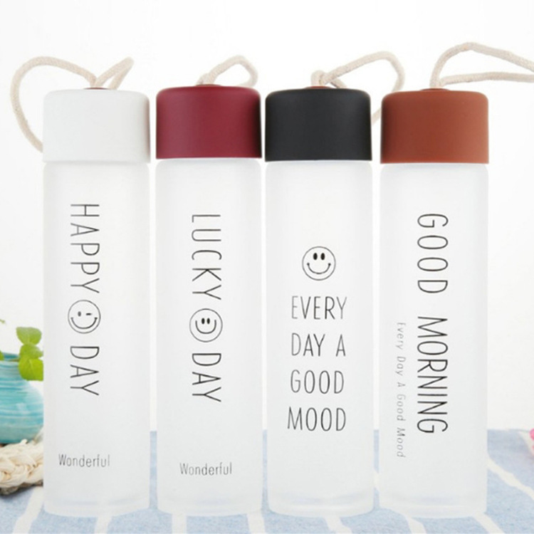 Hot Fashion Custom water glass bottle lead free portable outdoor water glass with hemp rope frosted Bottle 400ml Tea Cup