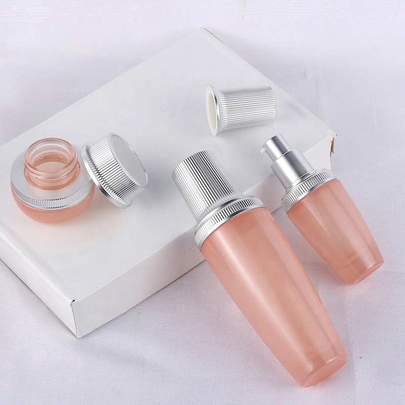 Hot Sale 120Ml Cosmetic Bottles Lotion Glass Bottle With Pump Spray