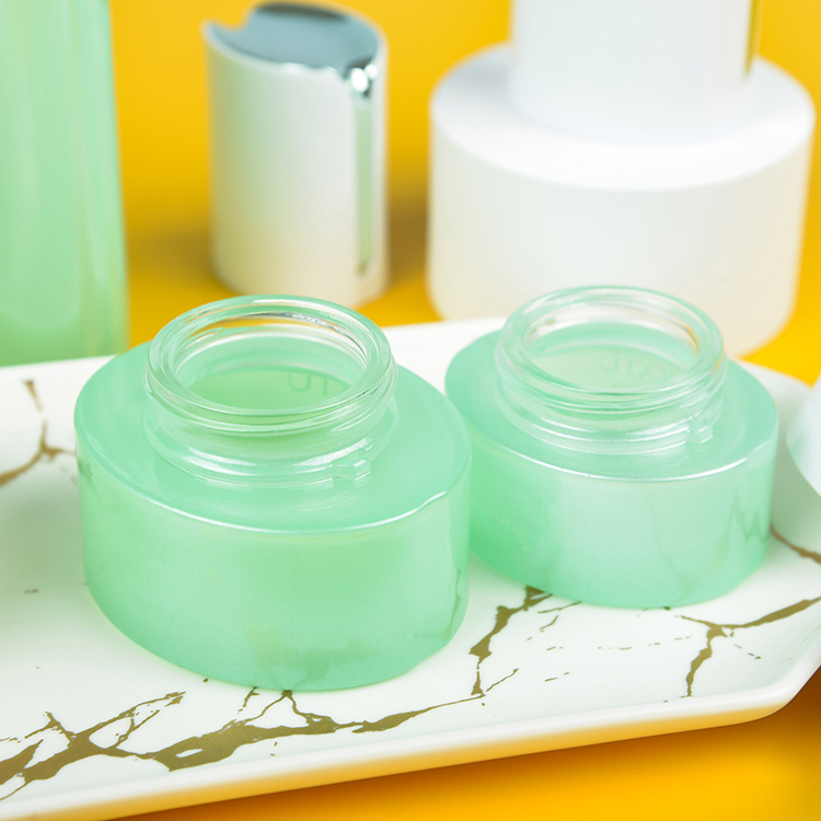 Hot Sale 30Ml 50Ml 250G Customize Logo Clear Luxury Glass Cosmetic Jars