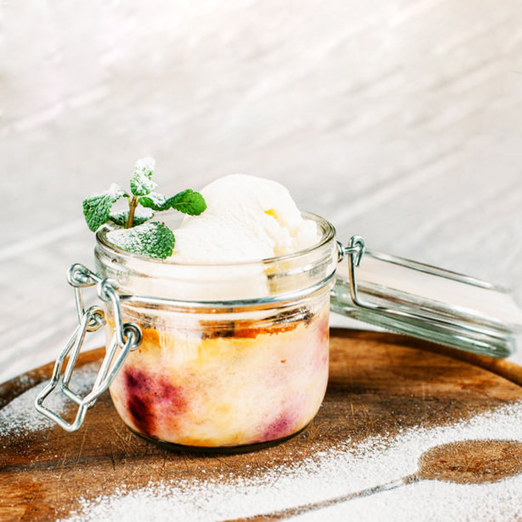Hot Sale 500Ml Round Type Glass Sealed Food Jar With Airtight Clip Lids