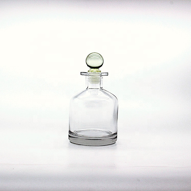 Hot Sale 50ml 100ml 150ml 250ml Luxury Round Transparent Aromatherapy Glass Bottle with Glass Ball Stopper Cap