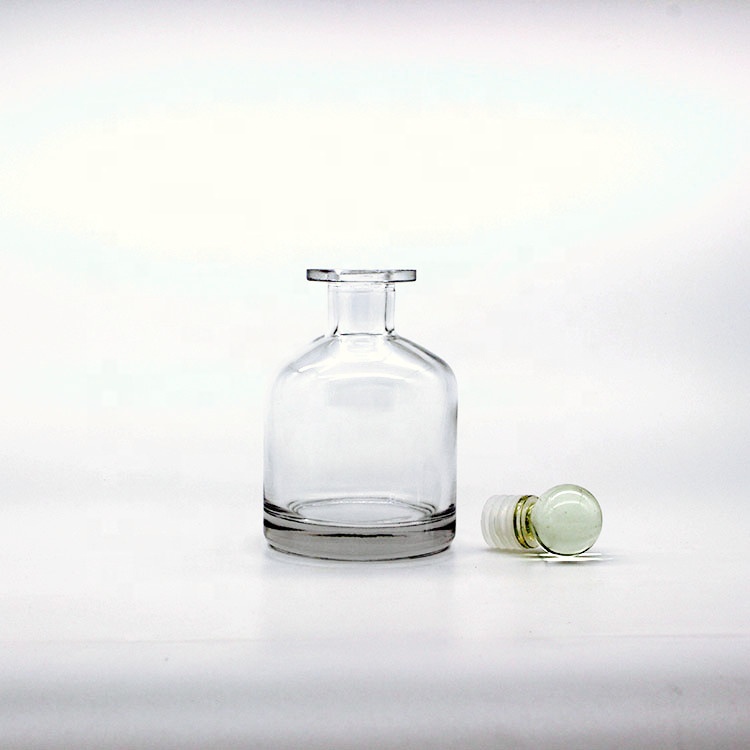 Hot Sale 50ml 100ml 150ml 250ml Luxury Round Transparent Aromatherapy Glass Bottle with Glass Ball Stopper Cap