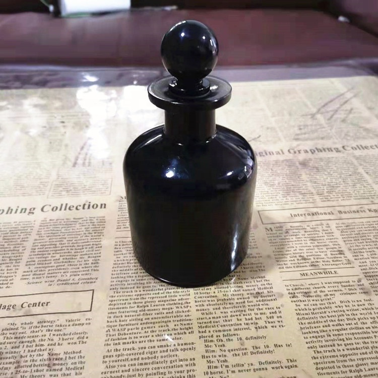 Hot Sale 50ml 100ml 150ml 250ml Luxury Round Transparent Aromatherapy Glass Bottle with Glass Ball Stopper Cap