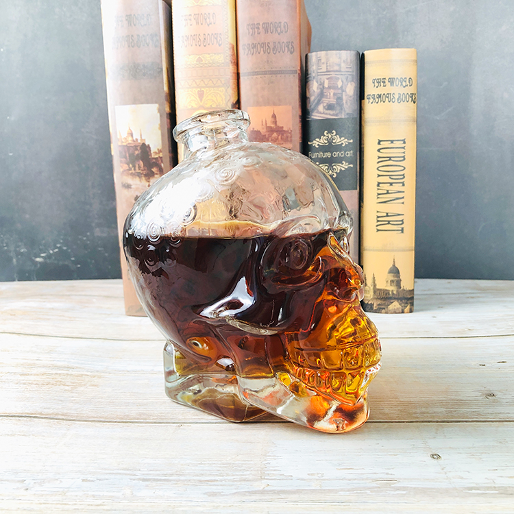 Hot Sale 700ml Bottle Skull Empty Glass Wine Bottle For Vodka And Whisky