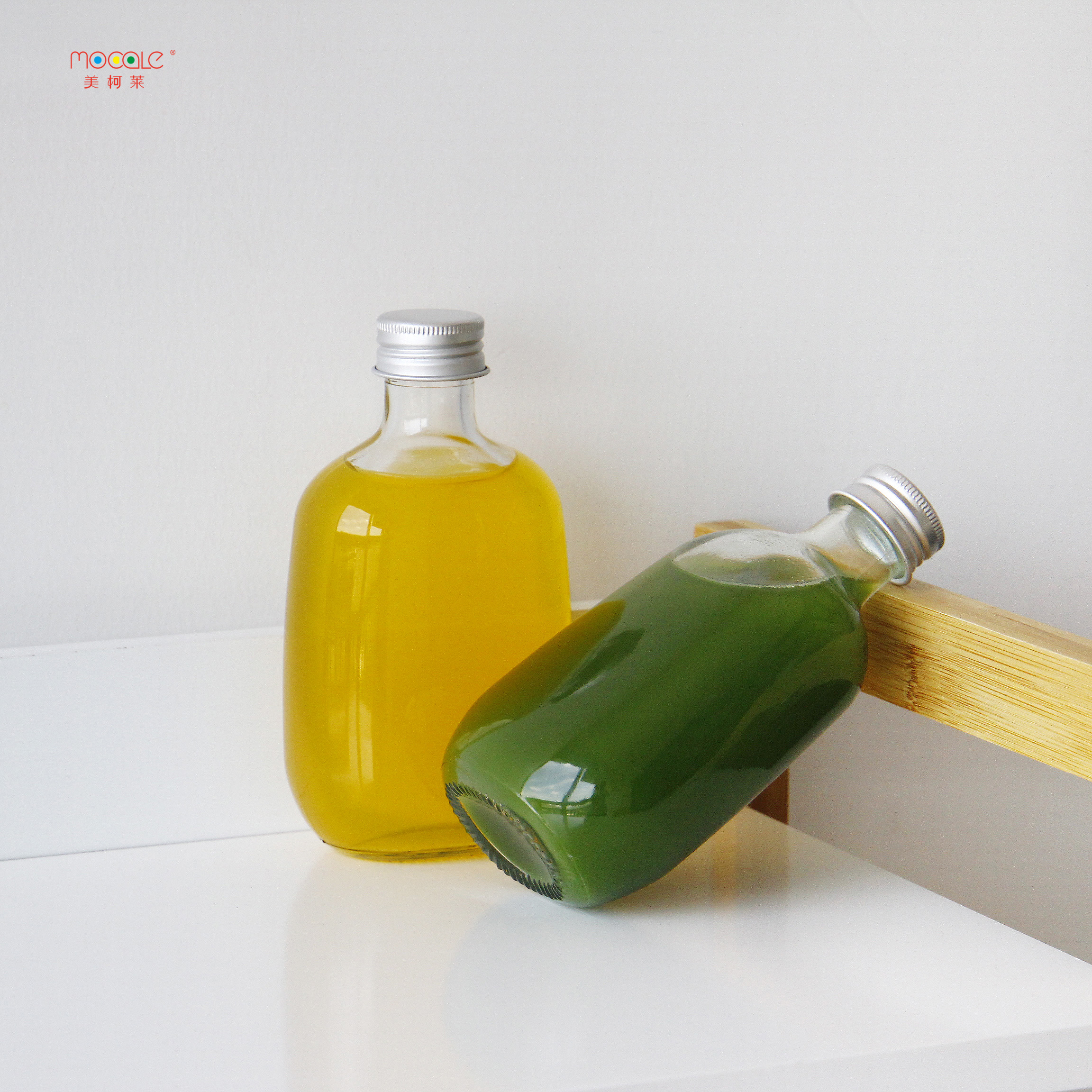 Hot Sale Clear Glass Bottle Hip Flask Flat Glass Bottle 100ml 200ml 300ml