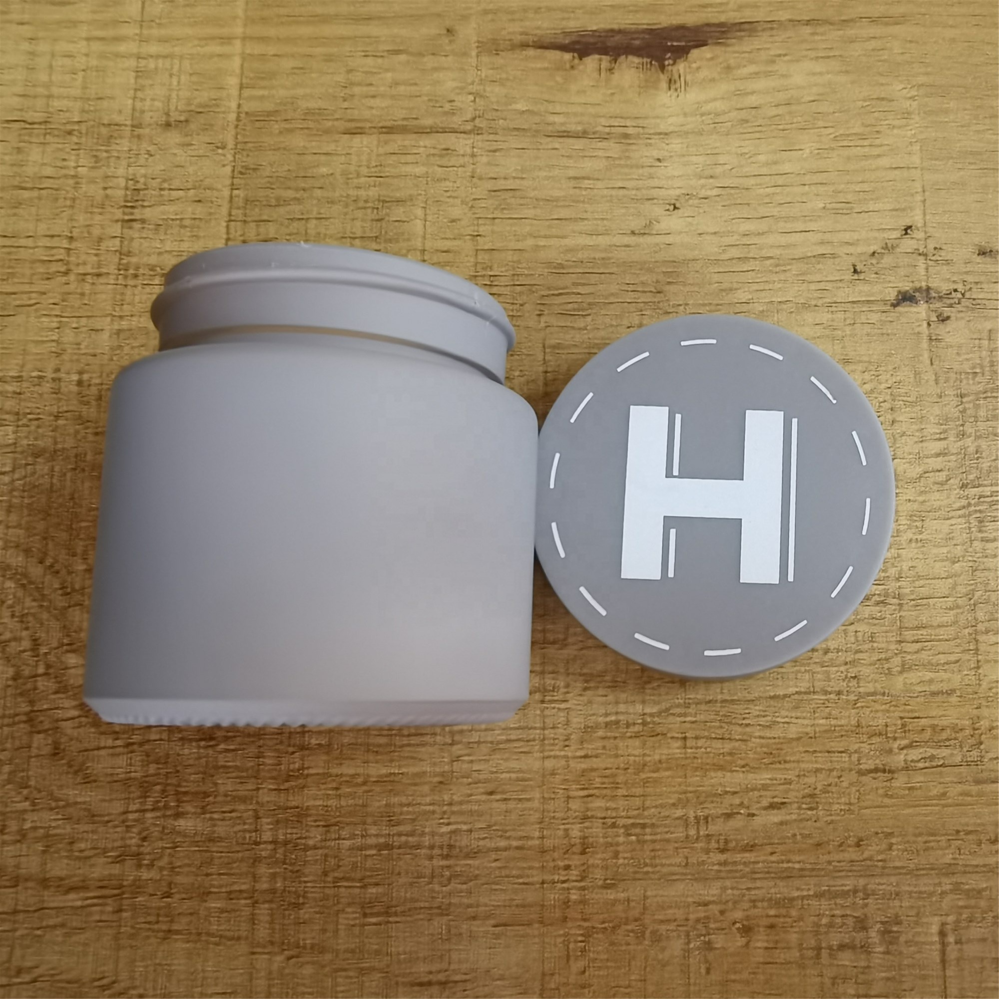 Hot Sale Custom Logo 1OZ 2OZ 3OZ 40Z 8OZ Weeds Printed Container Glass Jar With Smell Proof Glass Lid