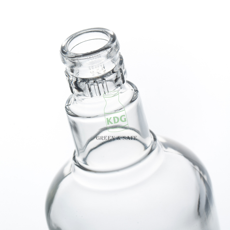 Hot Sale Empty Clear Crystal Glassware High Quality Glass Bottle for Liquor 500ml Customize