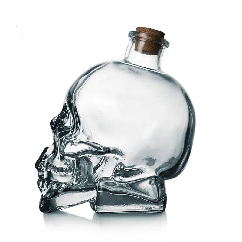 Hot Sale Factory 400ml/750ml Skull Glass Wine Bottle Decorative Glass Bottle With Cork