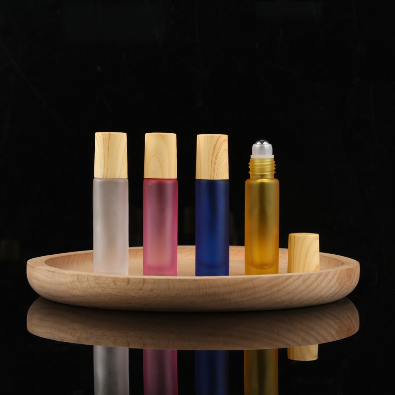 Hot Sale Luxury 10ML Frosted Roll On Essential Oil Bottle Glass With Bamboo Cap
