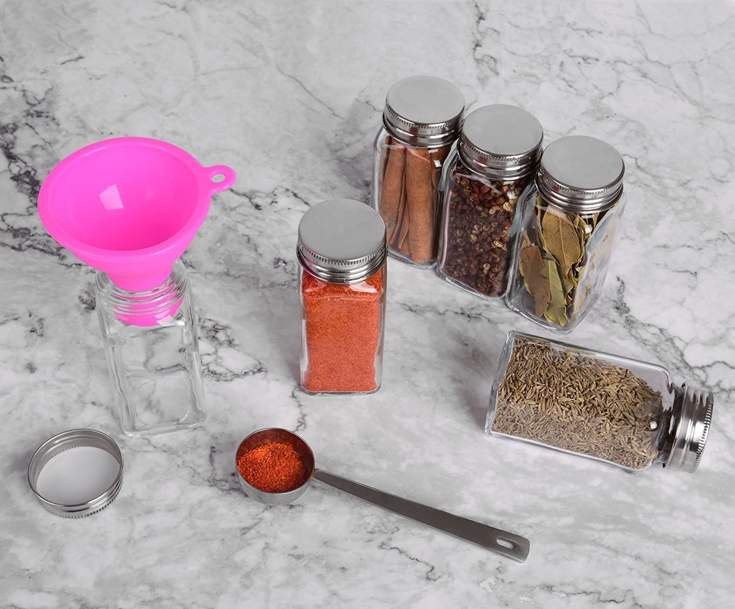 Hot Sale Square Shape 4oz Spice Glass Jar with Shaker Lids and Stainless Steel Lids