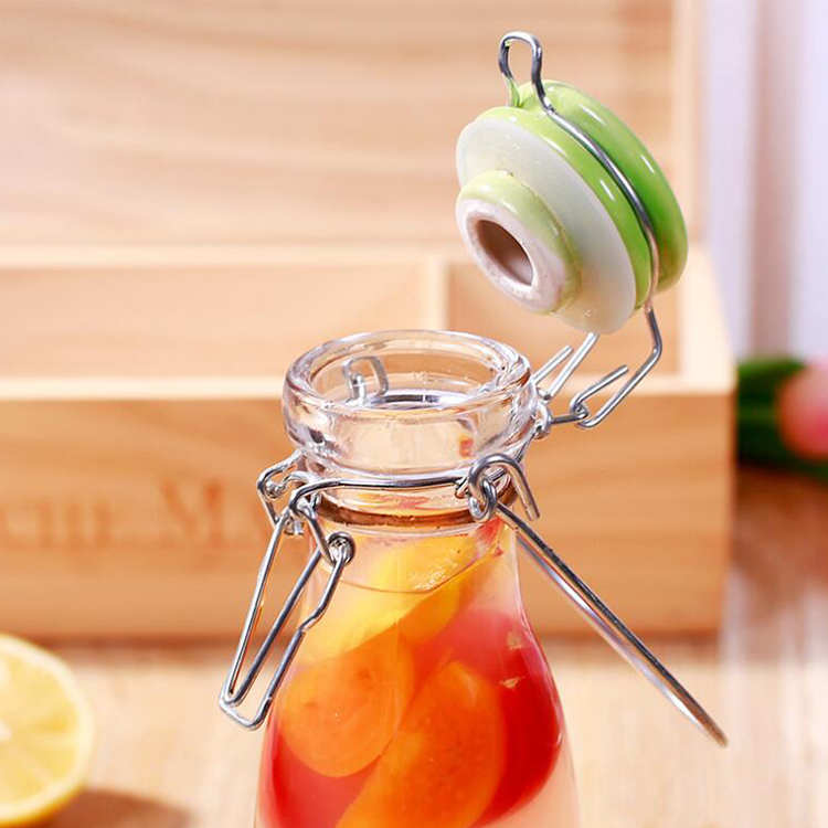 Hot Sale Square Shape Clear Sealed Glass Beverage Storage Bottles with Swing rod