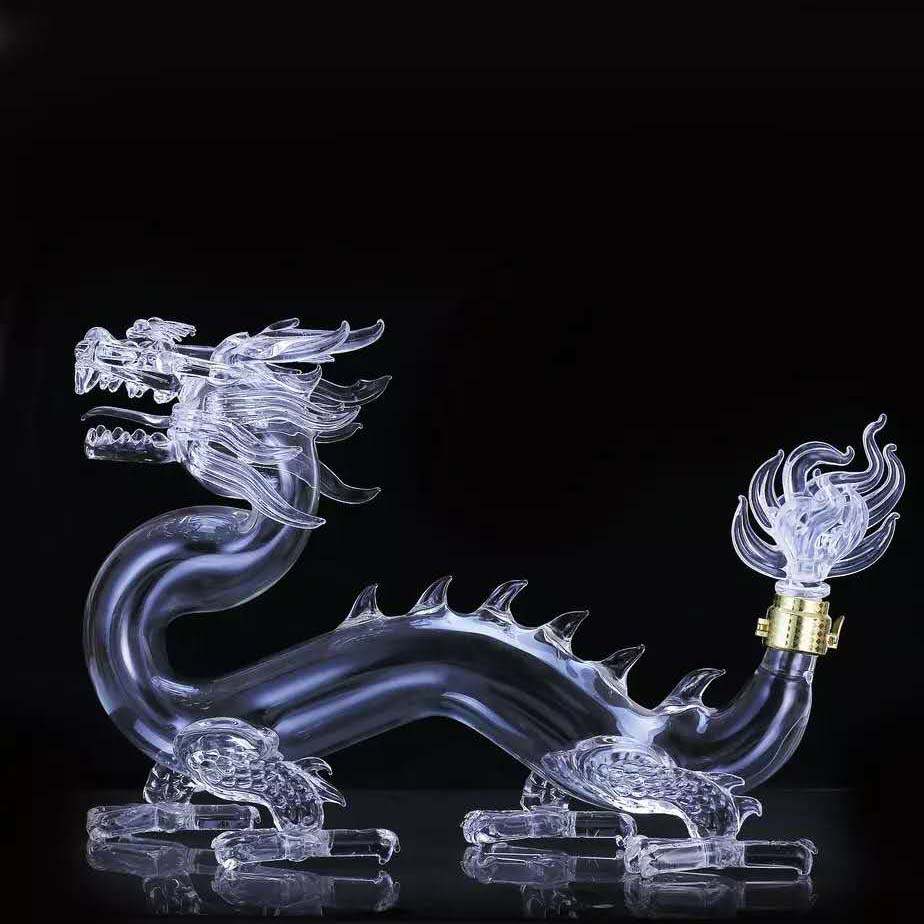 Hot Sale Zodiac Animal Shape Glass Hand Made Dragon Liquor Bottle / Dragon Decanter for Whiskey Brandy