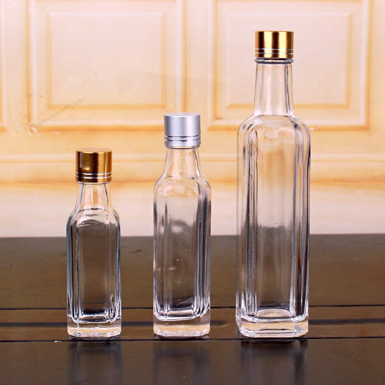Hot Sell 30ml 50ml 100ml Square Shape Empty Glass Olive Oil Liquor Wine Bottle with Screw Lid