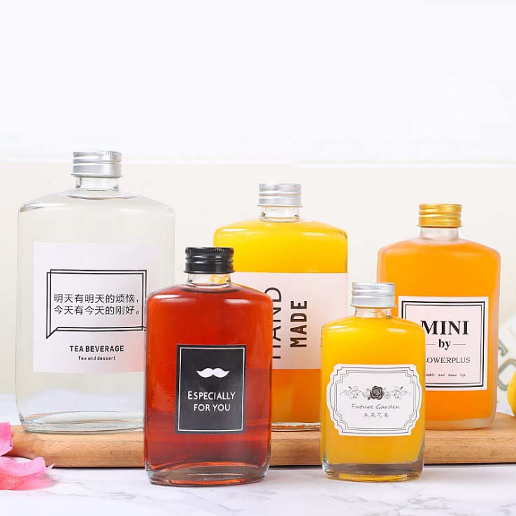 Hot Selling 12oz Glass Beverage Juice Bottle 500ml Small Liquor Fruit Bottle Cold Coffee Glass Package with Lid