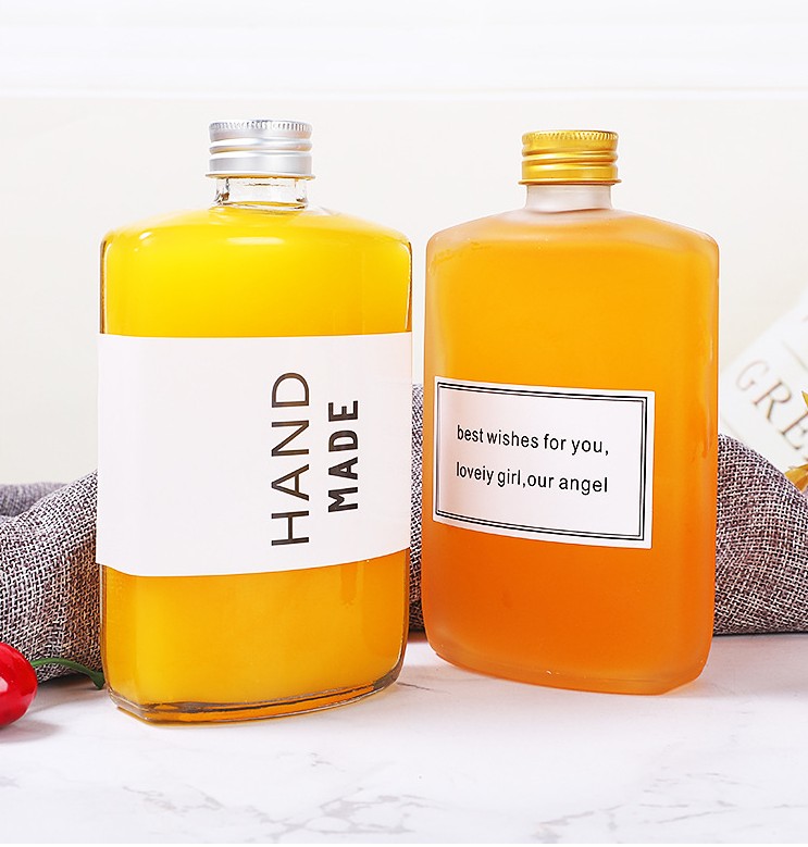 Hot Selling 12oz Glass Beverage Juice Bottle 500ml Small Liquor Fruit Bottle Cold Coffee Glass Package with Lid