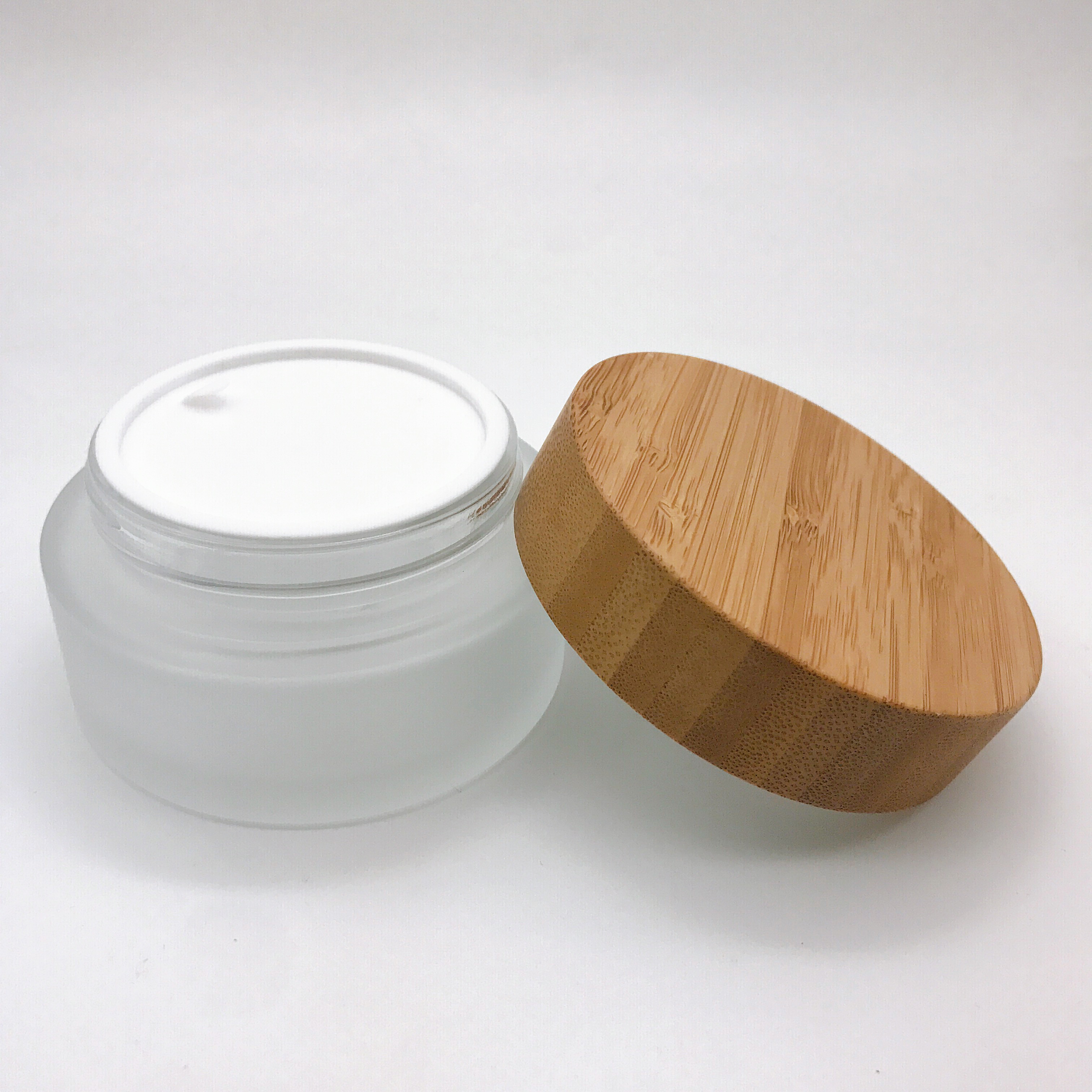 Hot Selling 50g Bamboo Wood Cap Frosted Color Cream Jar