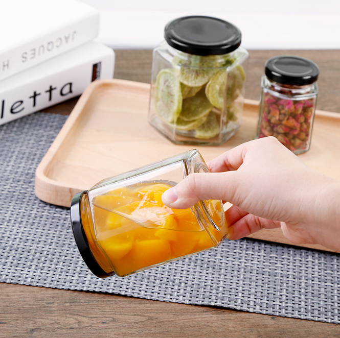Hot Selling 8oz Jam Pickle Scented Tea Food Grade Container 9oz Black Lids Storage Hexagonal Honey Jar