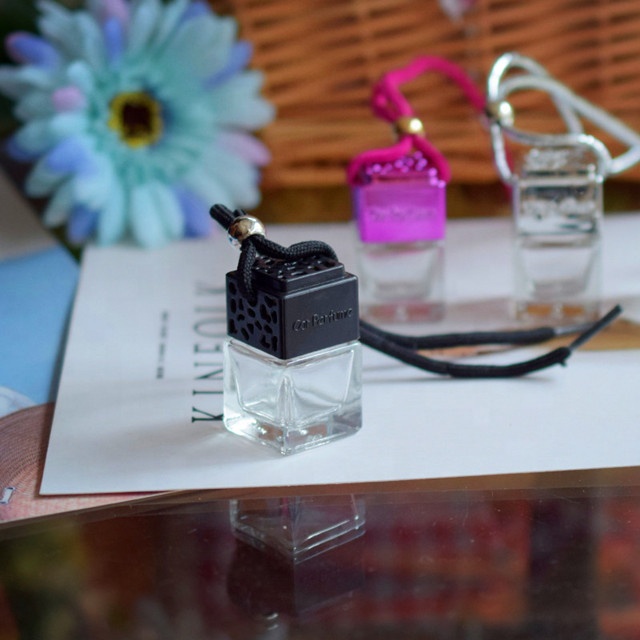 Hot Selling Car Air Freshener 8ML Empty Square Shape Car Hanging Perfume Bottles Glass Diffuser Bottle for Essential Oils