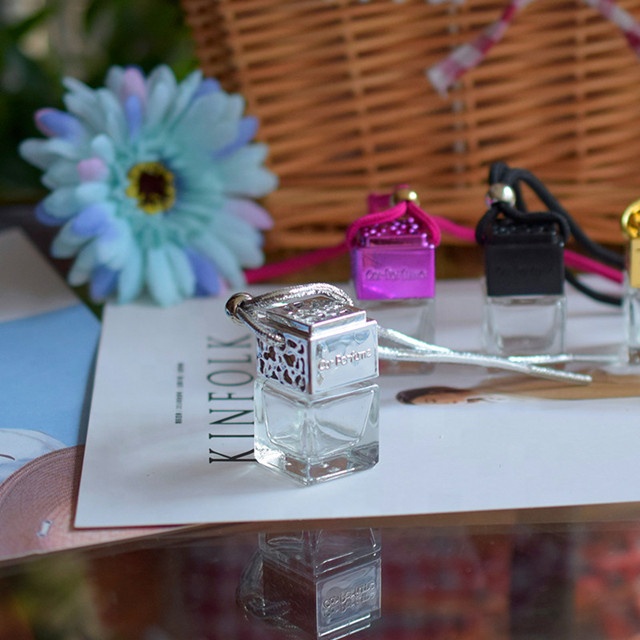 Hot Selling Car Air Freshener 8ML Empty Square Shape Car Hanging Perfume Bottles Glass Diffuser Bottle for Essential Oils