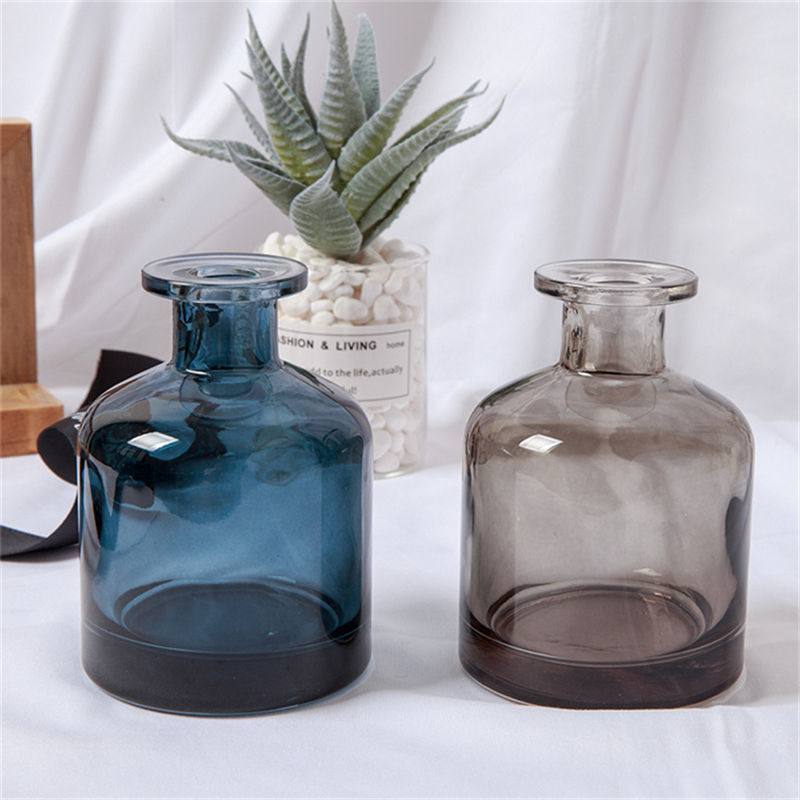 Hot Selling Limited Edition Amber Car Perfume Diffuser Glass Bottle