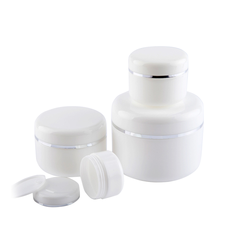 Hot Selling Low MOQ Silver edge plastic PP 100g face pp jar in stock