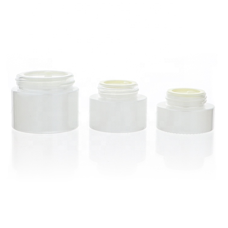 Hot Selling Luxury Round Empty Skin Care Cosmetic Containers 50g Face Cream Jars