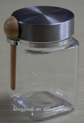 Hot Selling Reusable Chefs Glass Spice Salt Jar with Wooden Spoon Sugar Canister with Spoon and lid 8 oz Glass Jar with Spoon