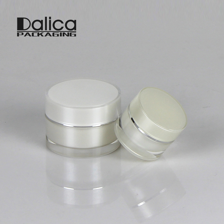 Hot Selling Wholesale Round Plastic 8 Oz Black Cosmetic Jars for Skin Care Essential Cream