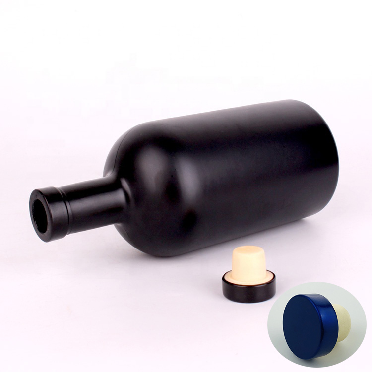 Hot Stamping Surface Matte Black 750ml Glass Bottle Gin Black Bottle With Cork