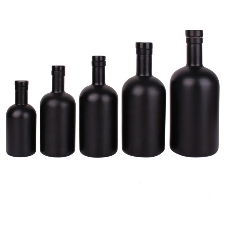 Hot Stamping Surface Matte Black 750ml Glass Bottle Gin Black Bottle With Cork
