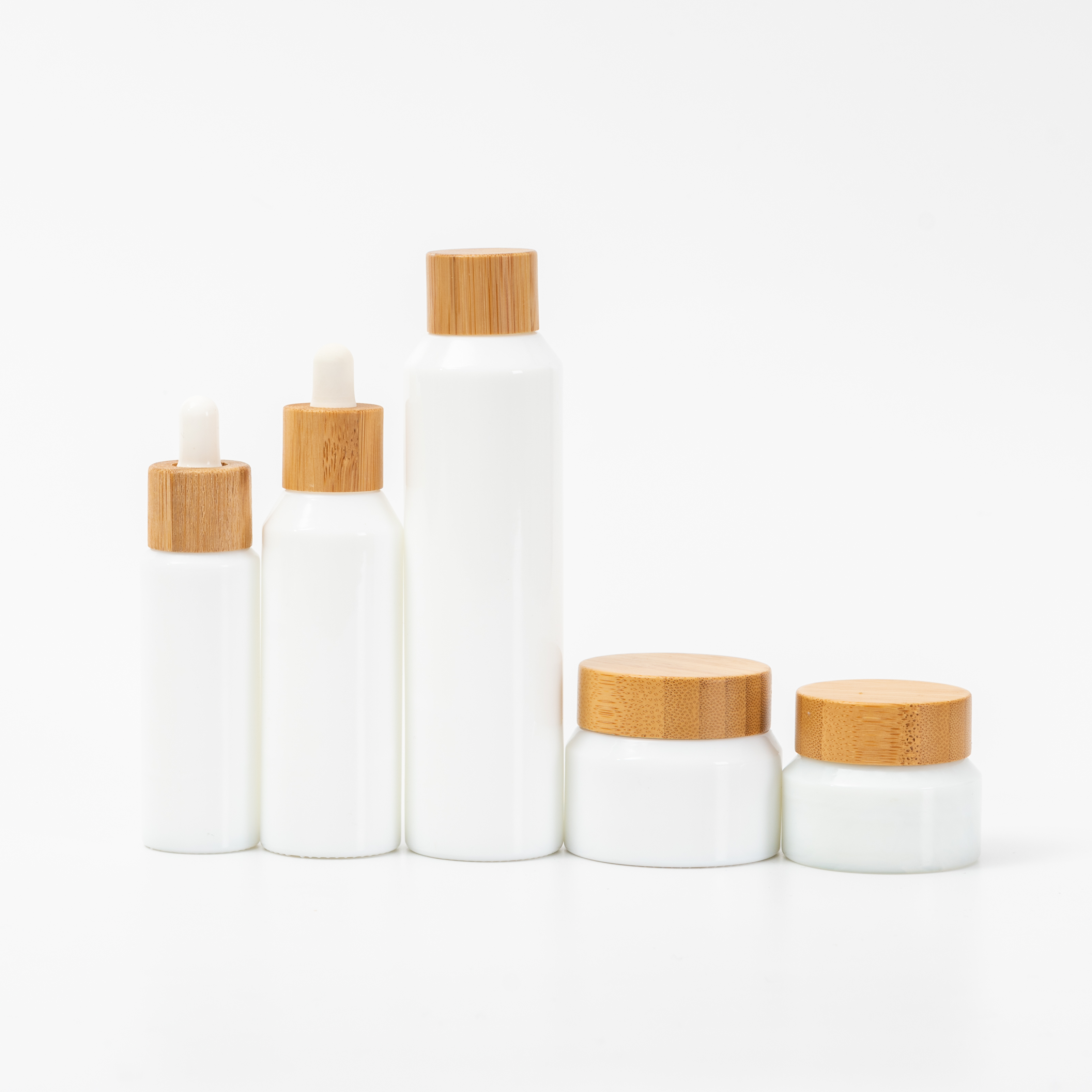 Hot cake 30g 50g 30ml 50ml 100ml opal white glass cosmetic bamboo bottle glass bamboo lid bottle bamboo cream jar