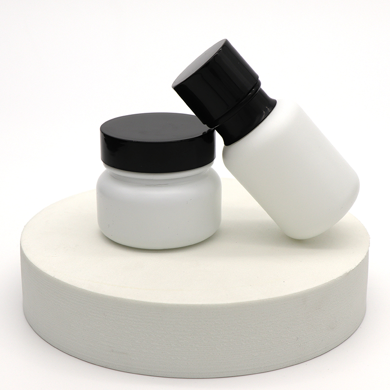 Hot matte white 30g 50g 40ml 100ml 120ml Glass Jars Bottles Lotion Bottle With Pump