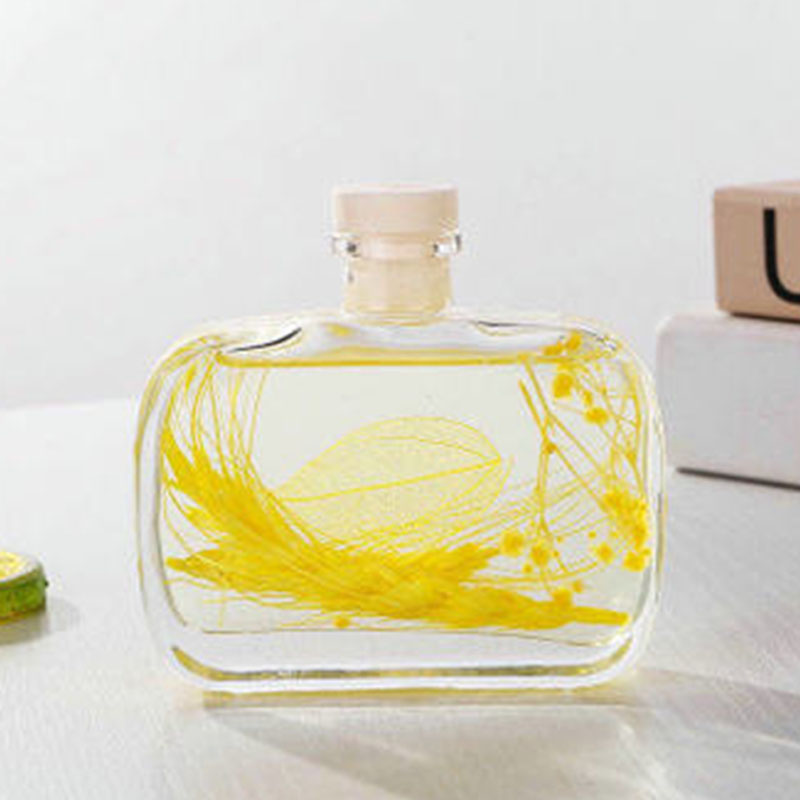 Hot sale 100ml square transparent glass bottle aromatherapy bottle