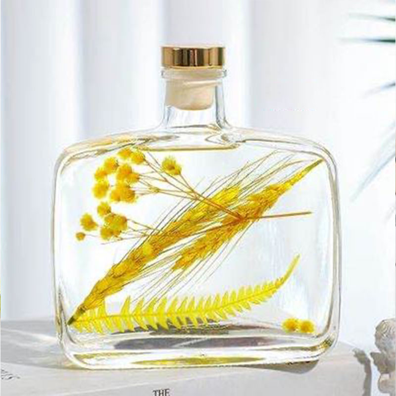 Hot sale 100ml square transparent glass bottle aromatherapy bottle