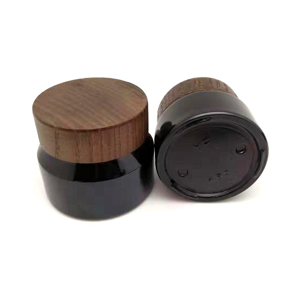 Hot sale 30g 50g sloping shoulder amber glass jar with wooden lid