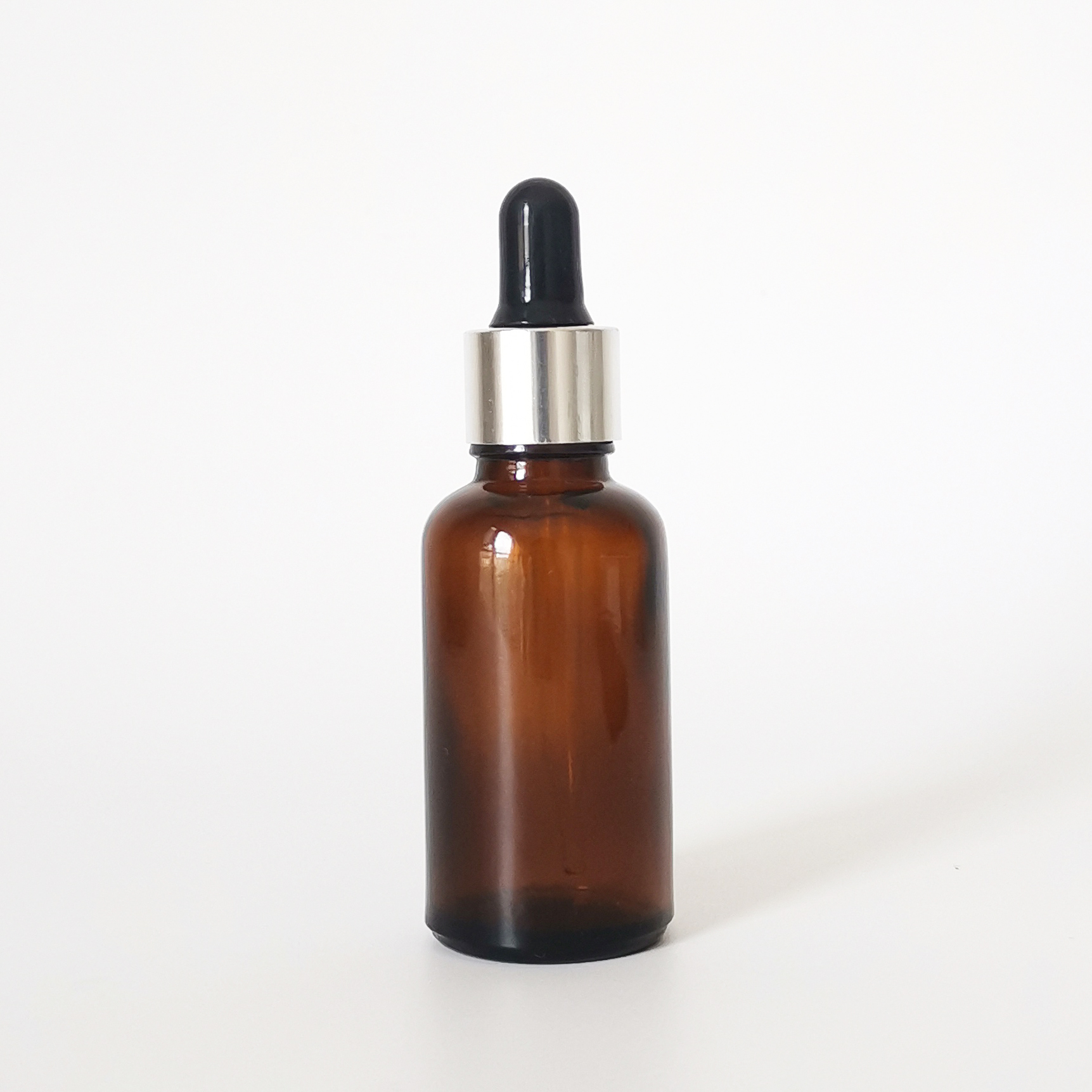 Hot sale 30ml clear amber round press pipette dropper cosmetic glass essential oil dropper bottle with aluminum cap