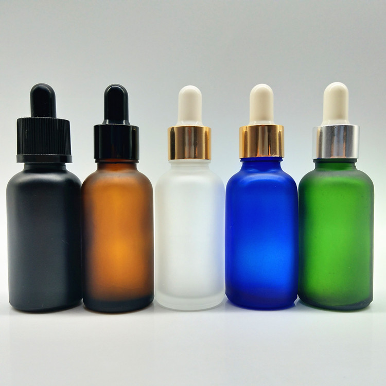 Hot sale 30ml matte white black frosted glass cosmetic dropper bottle with golden or black dropper for essential oil