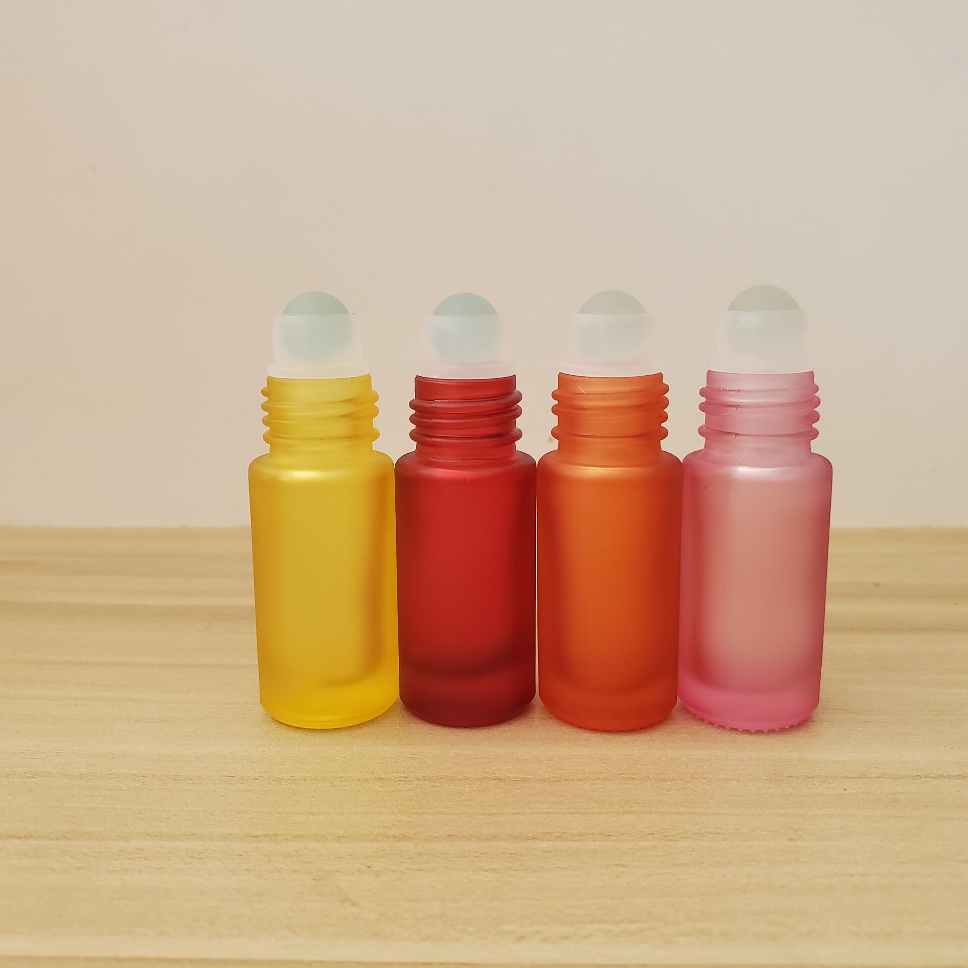 Hot sale customized private label 5ml fashion glass bottle matte mini perfume roller bottle
