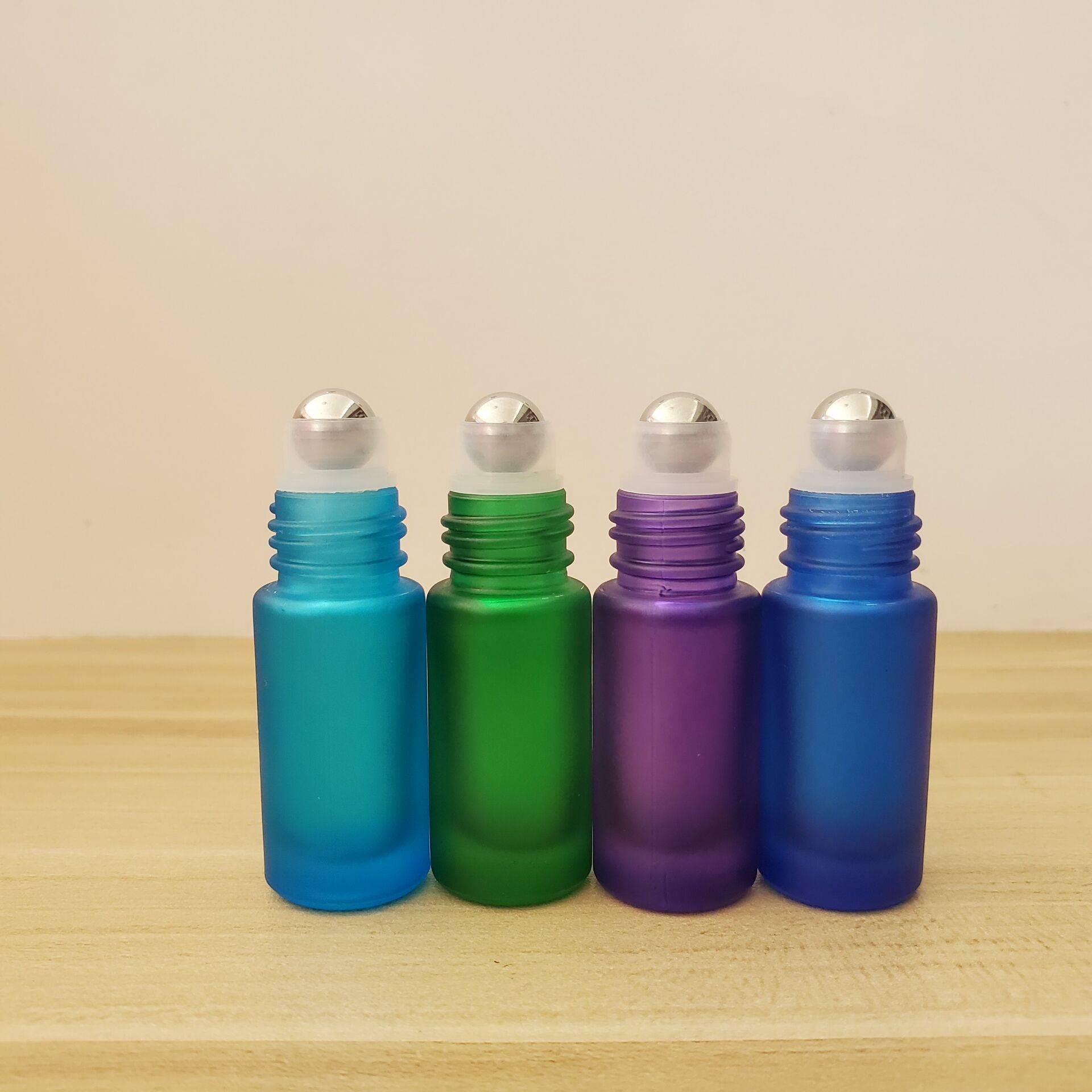 Hot sale customized private label 5ml fashion glass bottle matte mini perfume roller bottle