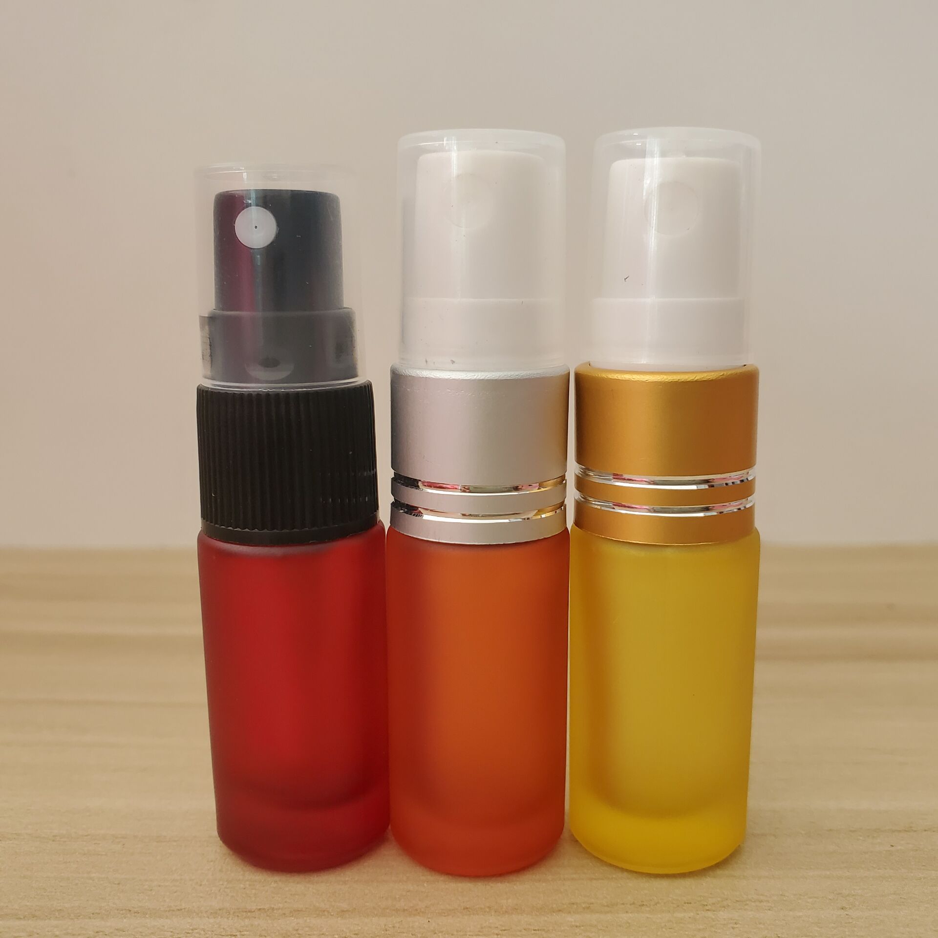 Hot sale customized private label 5ml fashion glass bottle matte mini perfume roller bottle