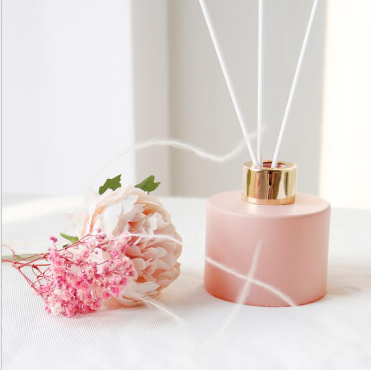 Hot sale decorative black matte round reed glass diffuser bottle 100ml