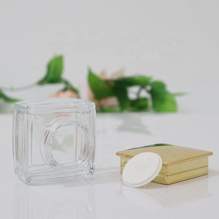 Hot sale glass cosmetic bottle set, glass cosmetic bottle and jars for personal skin care packaging