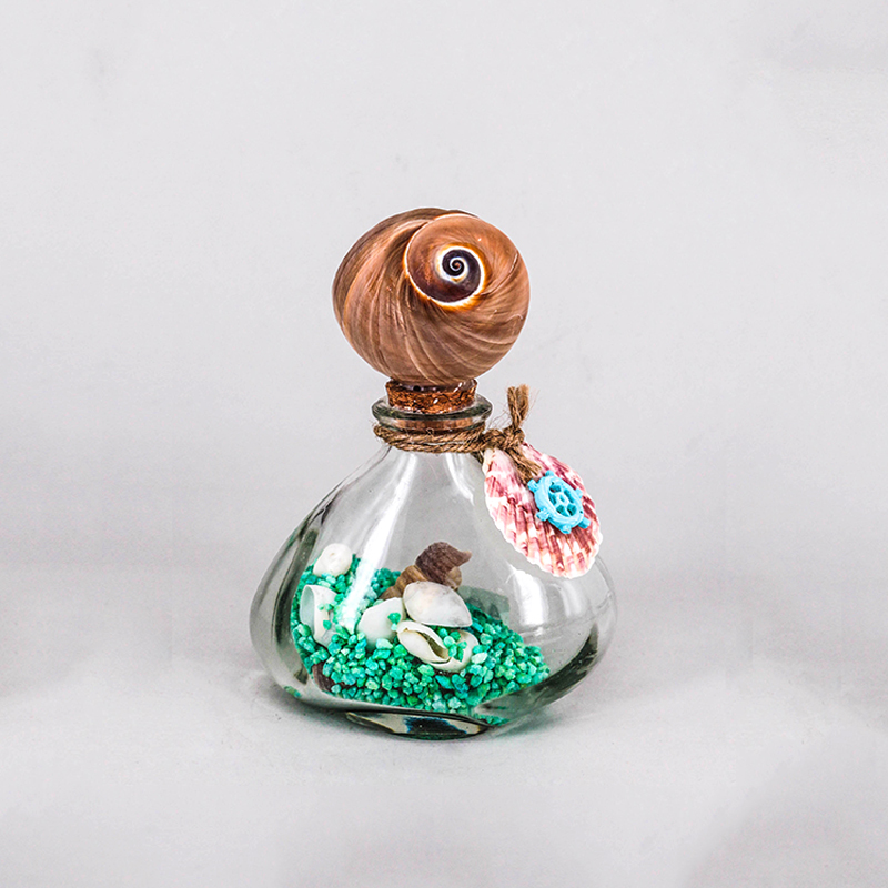 Hot sale good luck mini wine glass bottle with lid