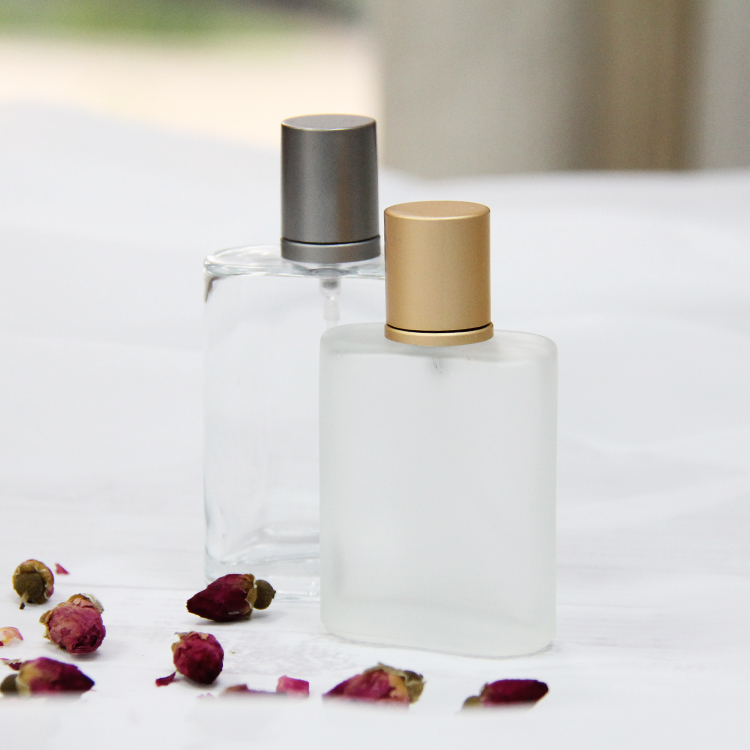 Hot sale luxury 30ml 50ml 100ml glass mist spray Perfume bottle with sliver aluminum cap