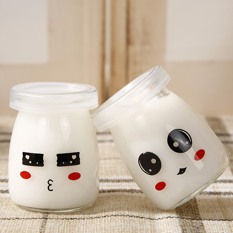 Hot sell 100ml 150ml 200ml Milk Pudding Milky tea bottle emoticons yogurt cup jelly mousse cup with plastic lid