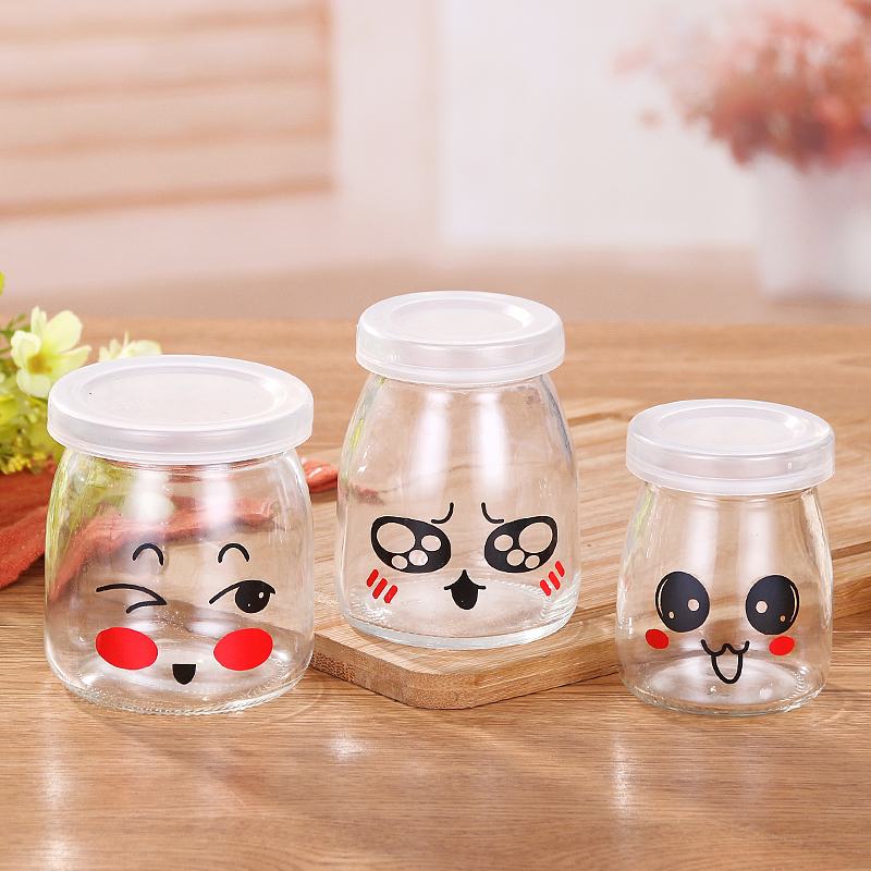 Hot sell 100ml 150ml 200ml Milk Pudding Milky tea bottle emoticons yogurt cup jelly mousse cup with plastic lid