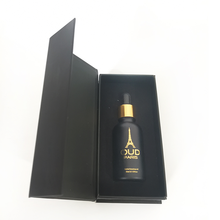 Hot sell CBD oil beard oil packing 30ml frosted black glass dropper bottle with gold logo printing and square gift box