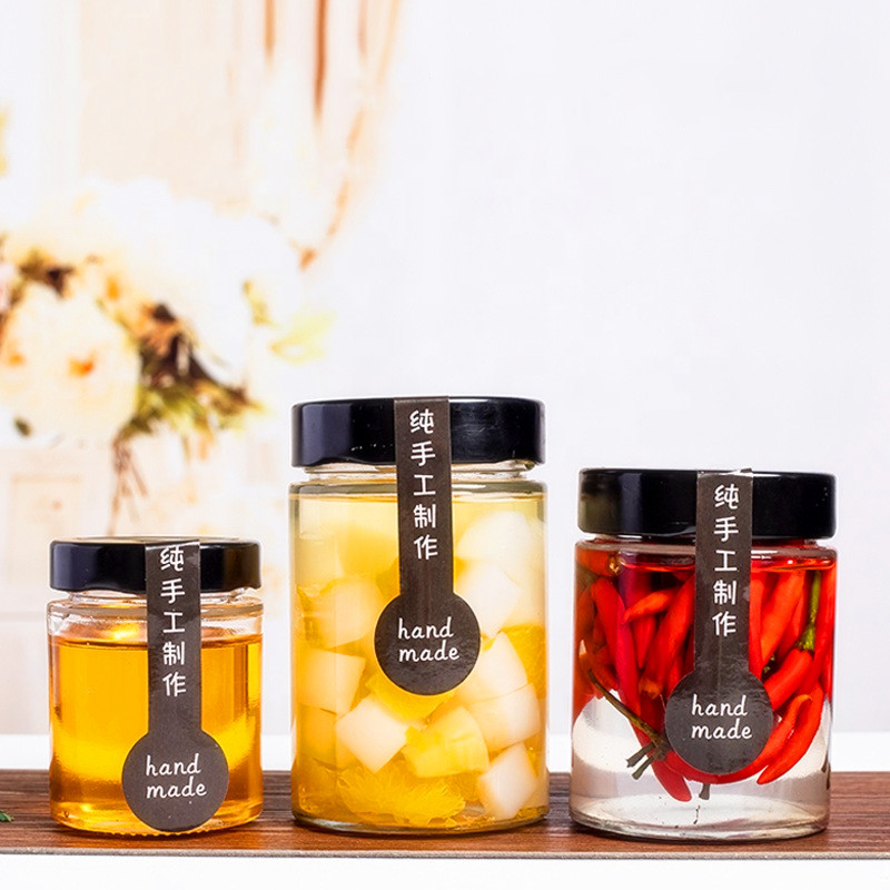Hot selling 180ml 220ml kitchen jars storage spice storage jars bee storage jar