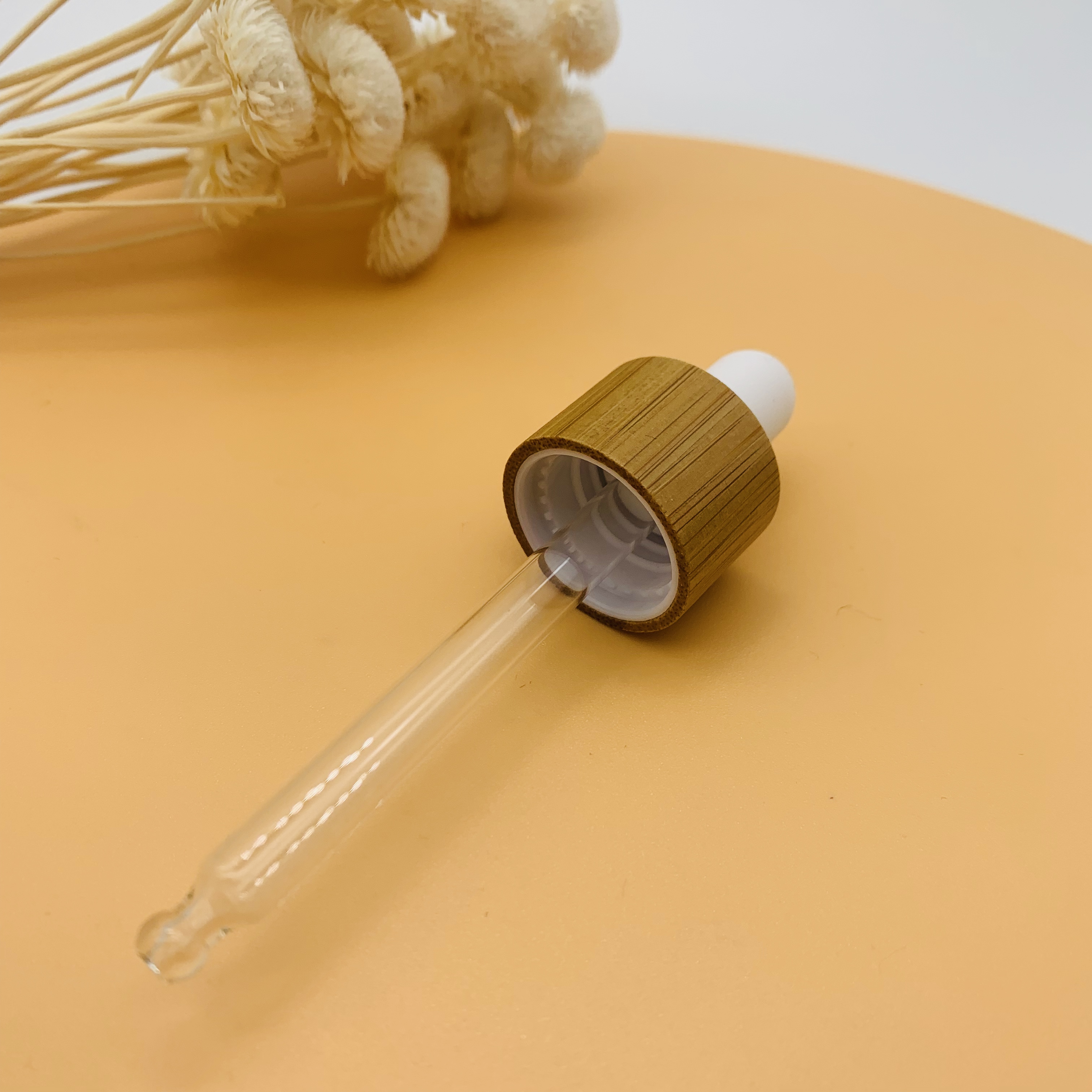 Hot selling 30ml 50ml Essential Oil Glass Dropper Bottle Frosted Glass Bottle with Bamboo Cap